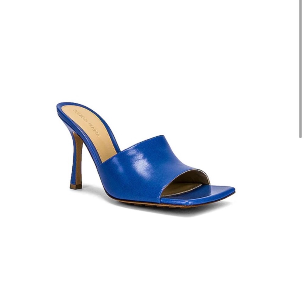 Bottega Veneta Heels - Picture 2 of 4